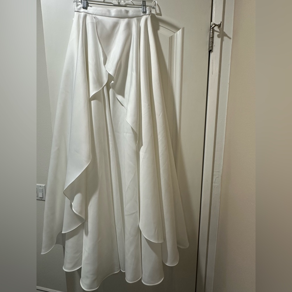 JAYGODFREY Ivory High-Low Ruffle Skirt - Picture 4 of 4